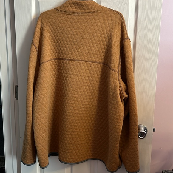 Men’s Reversible Quilted Pullover - Picture 9 of 13